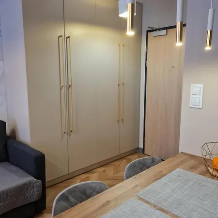 Gold Apartment *